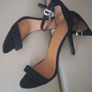 Charlotte Russe Black Suede Ankle Strap Stiletto Heels Size 8